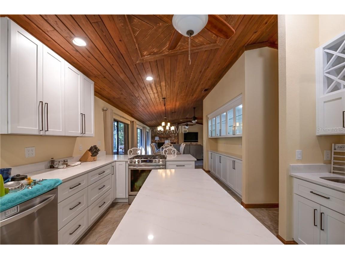 82 Young Drive Inglis FL 34449 OM711846 image16