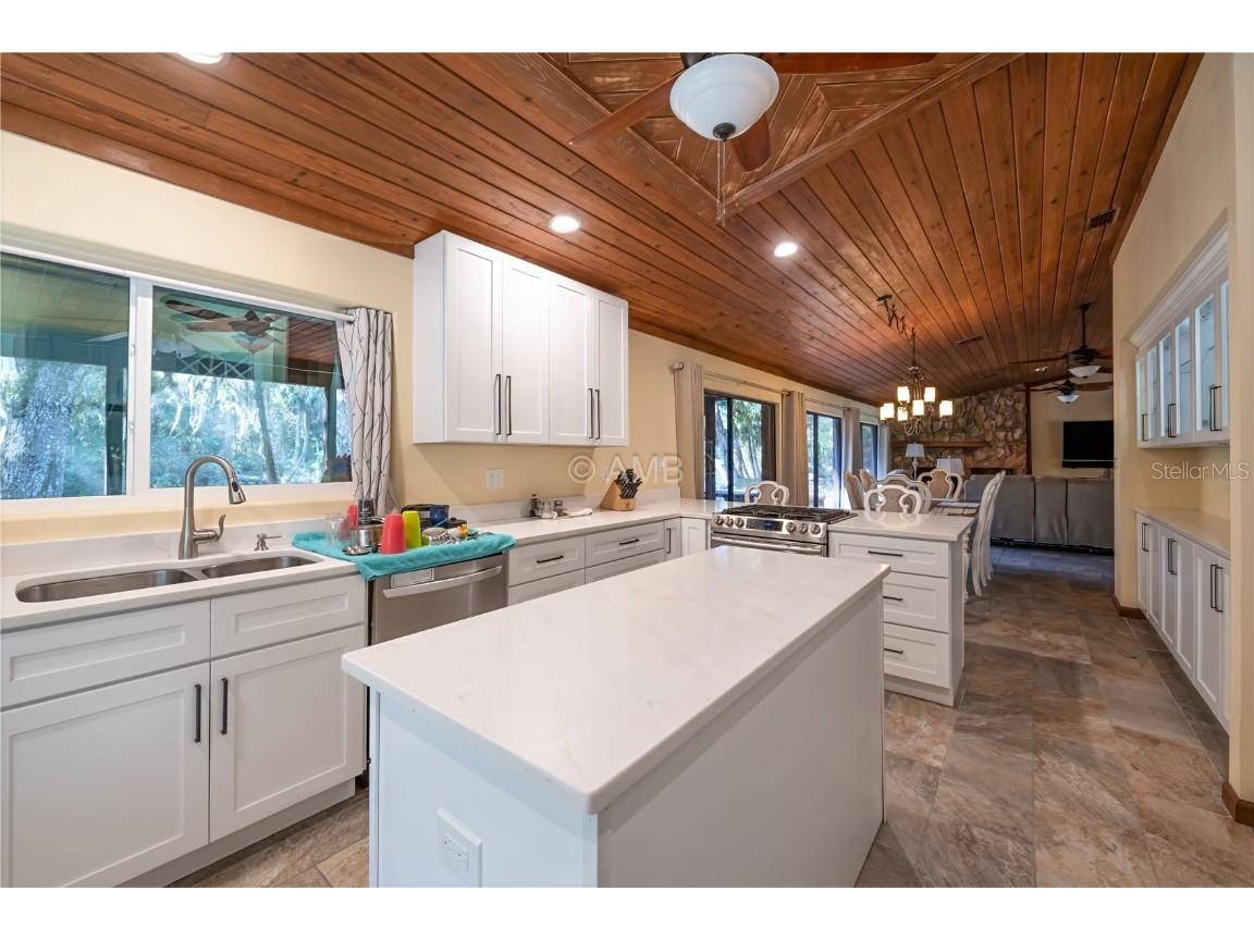 82 Young Drive Inglis FL 34449 OM711846 image19