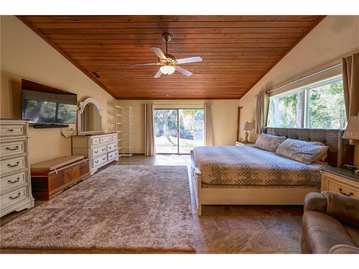 82 Young Drive Inglis FL 34449 OM711846 image21