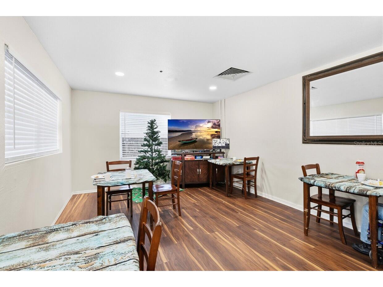 820 15th Street N Saint Petersburg FL 33705 TB8488309 image10