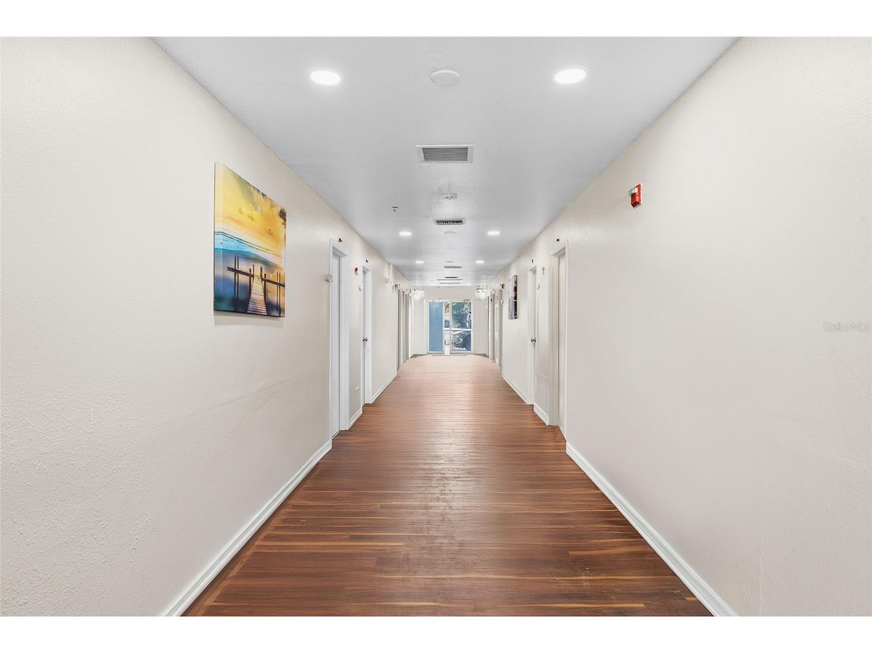 820 15th Street N Saint Petersburg FL 33705 TB8488309 image5