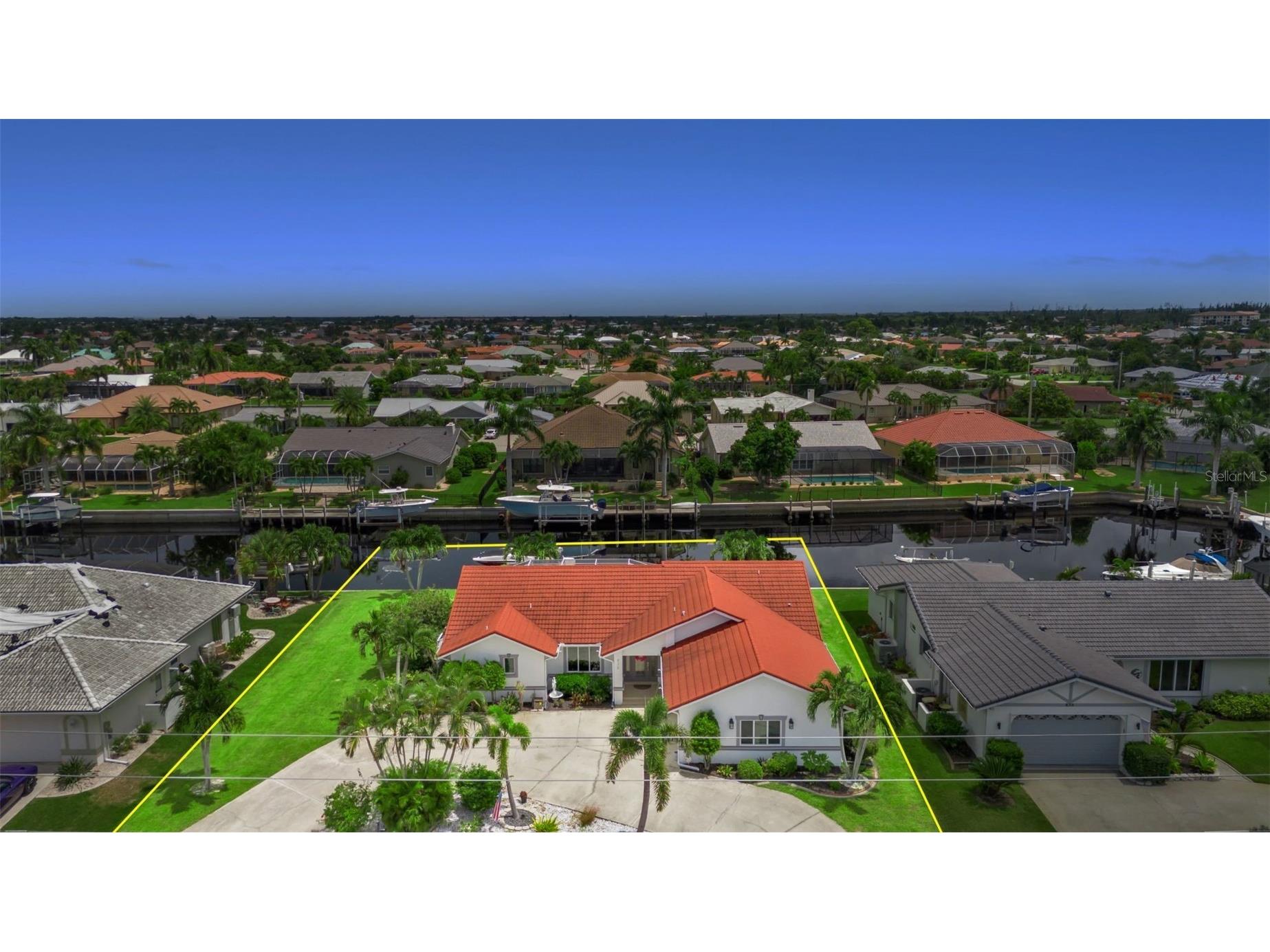 820 Bal Harbor Boulevard Punta Gorda FL 33950 C7519109 image1