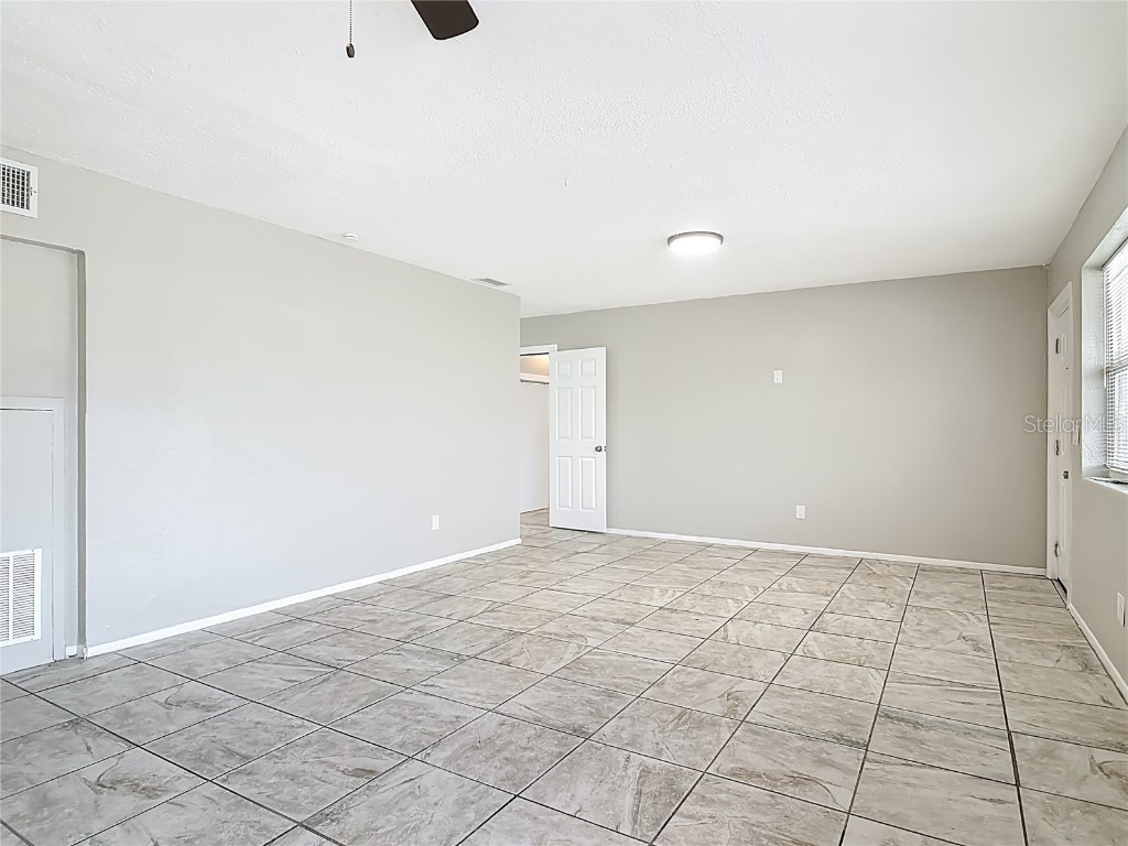 820 Berkshire Road Daytona Beach FL 32117 V4946017 image12