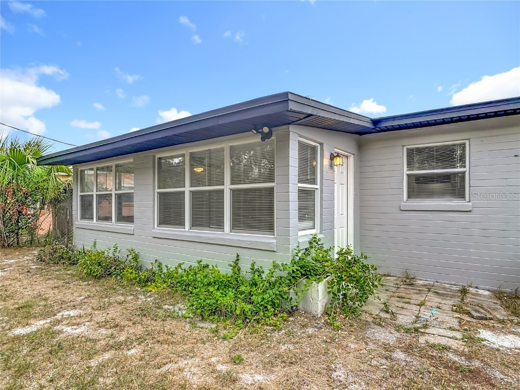 820 Berkshire Road Daytona Beach FL 32117 V4946017 image37