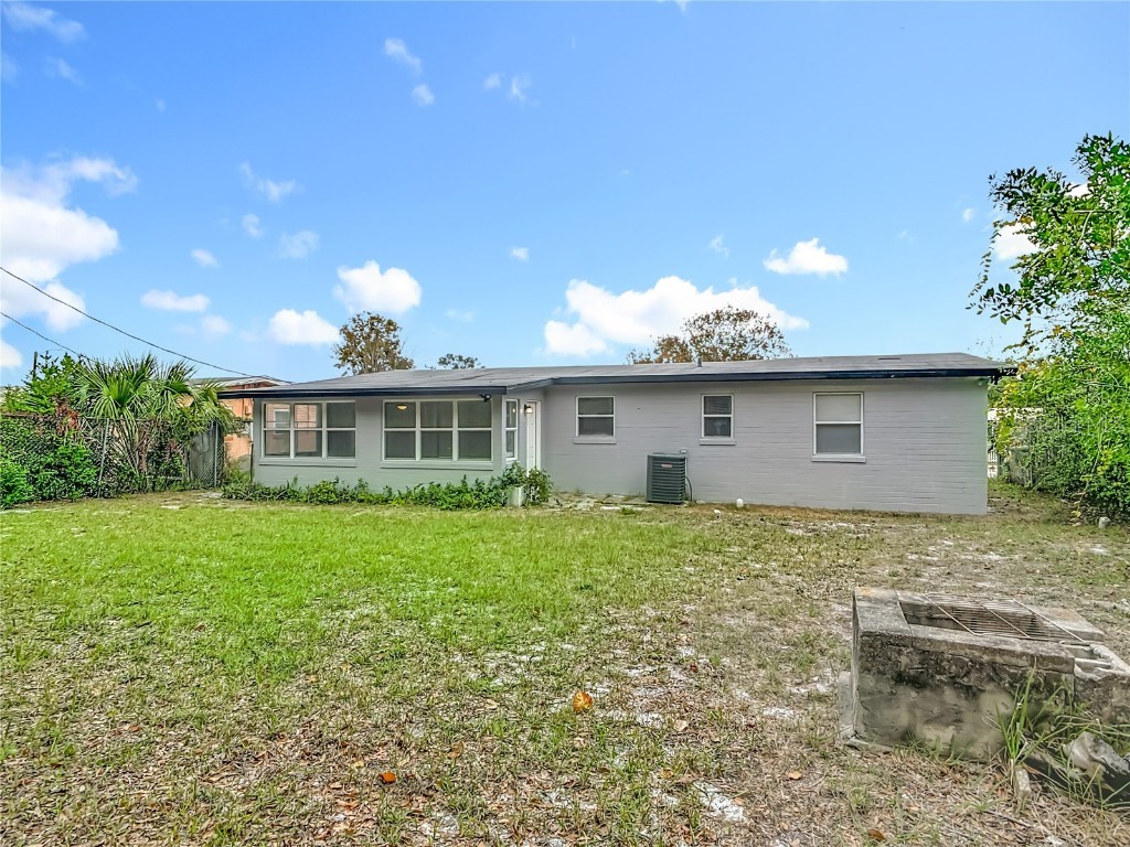 820 Berkshire Road Daytona Beach FL 32117 V4946017 image38