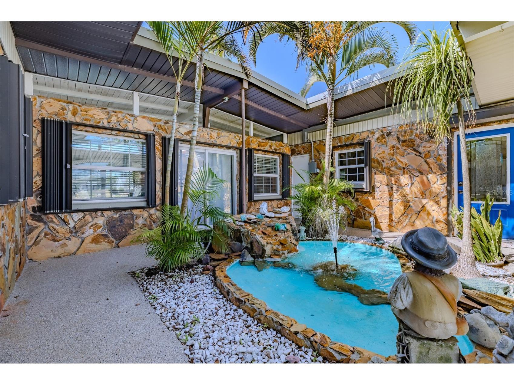 820 Blue Heron Boulevard Ruskin FL 33570 TB8423423 image10