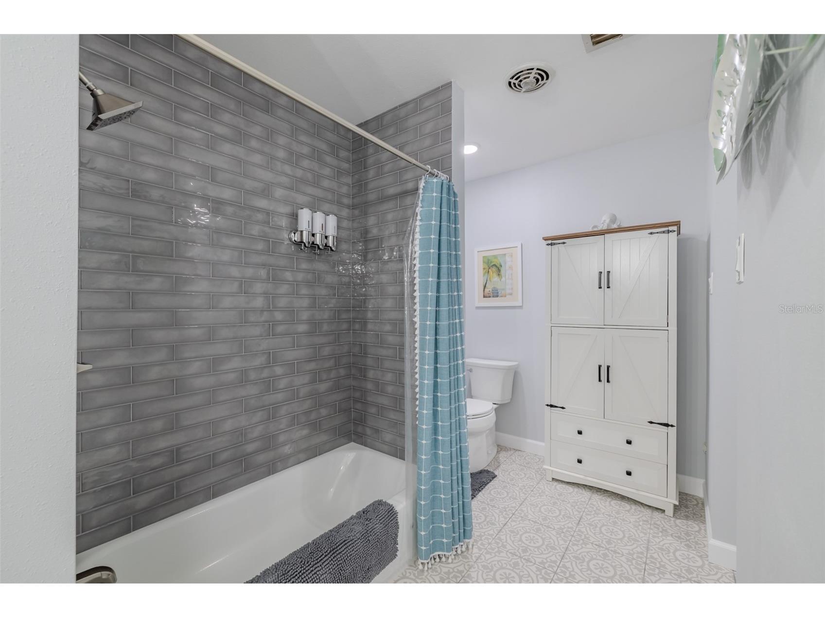 820 Blue Heron Boulevard Ruskin FL 33570 TB8423423 image38