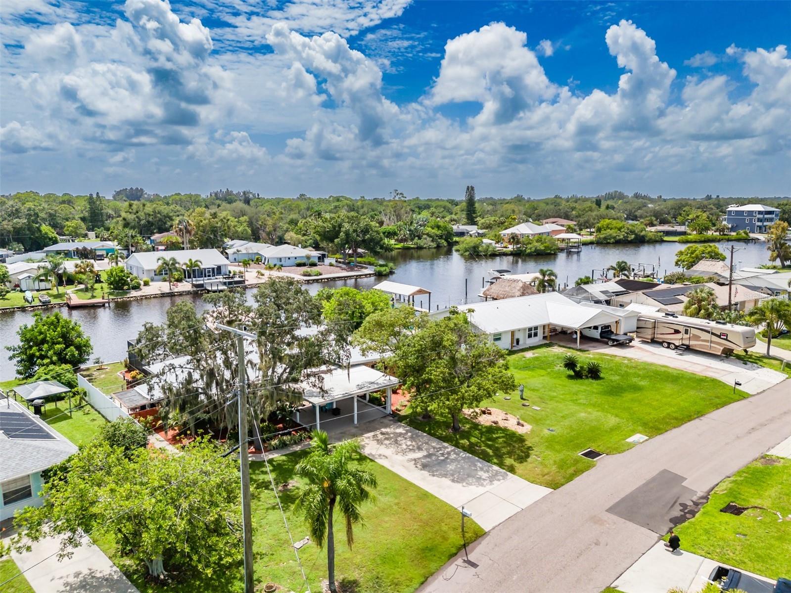 820 Blue Heron Boulevard Ruskin FL 33570 TB8423423 image66