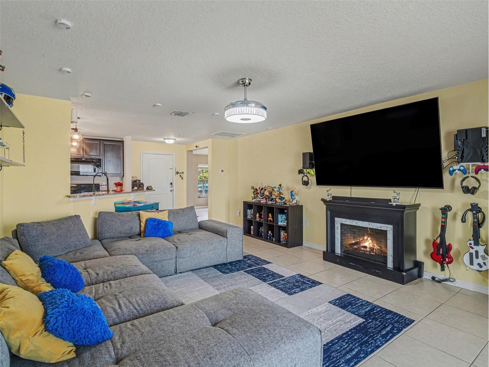 820 Chatham Walk Drive Ruskin FL 33570 TB8502969 image3