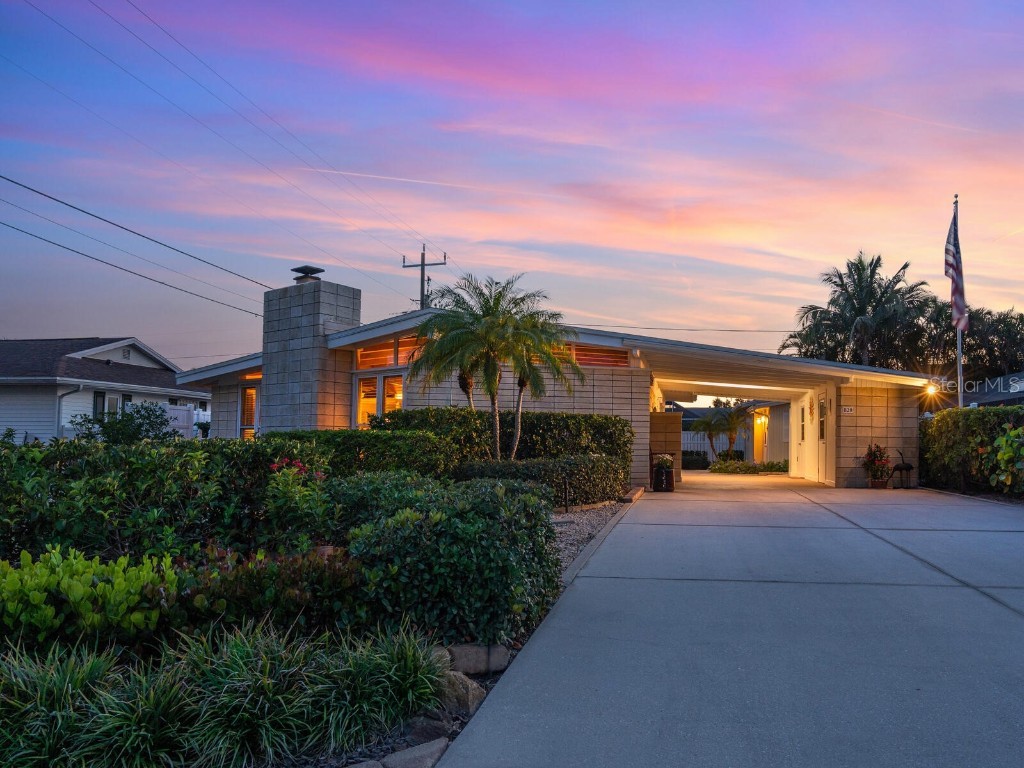 820 Cincy Street Venice FL 34285 - GULF OF MEXICO A4569117 image1