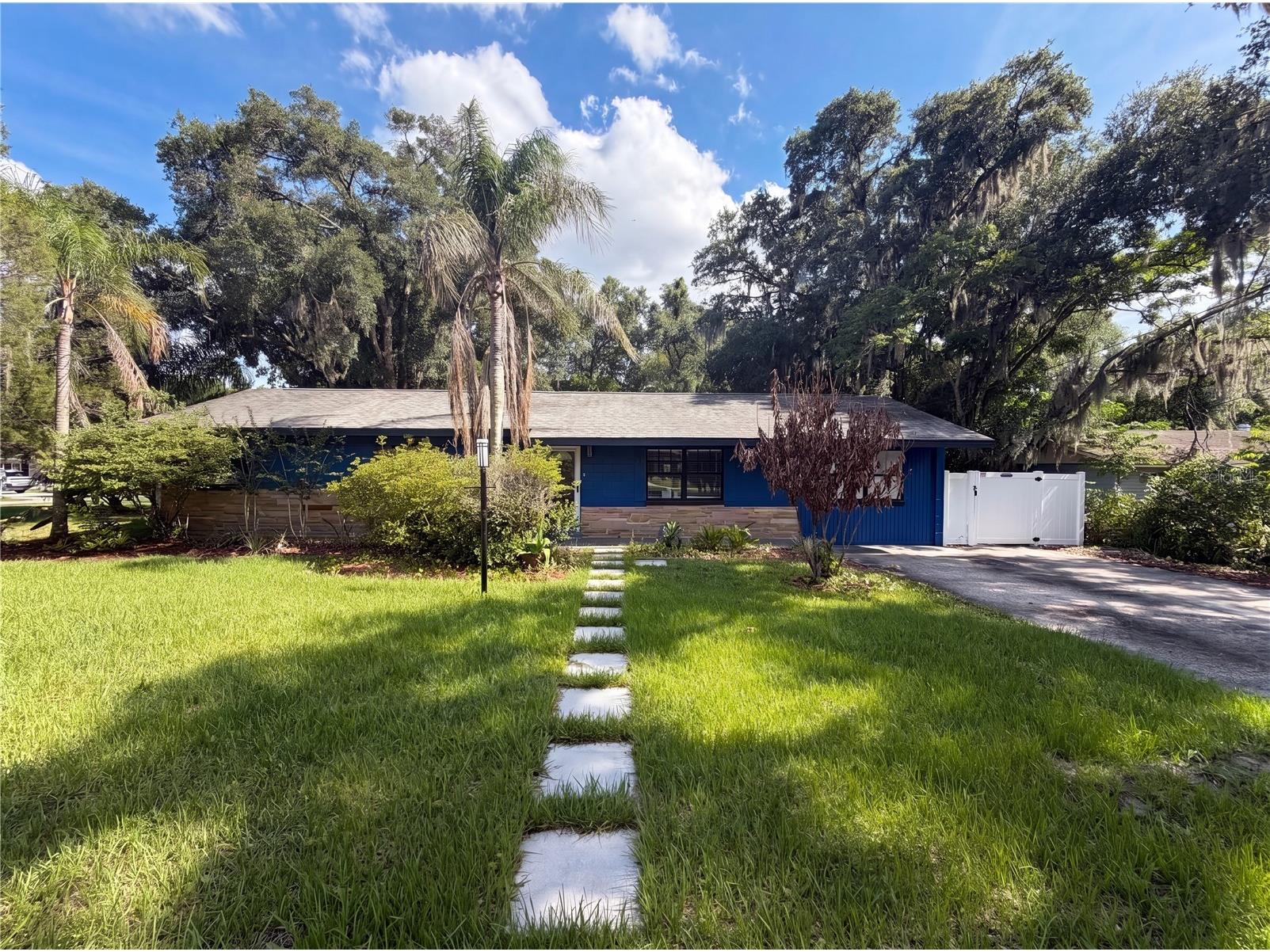 820 E Wisconsin Avenue Deland FL 32724 O6414012 image1