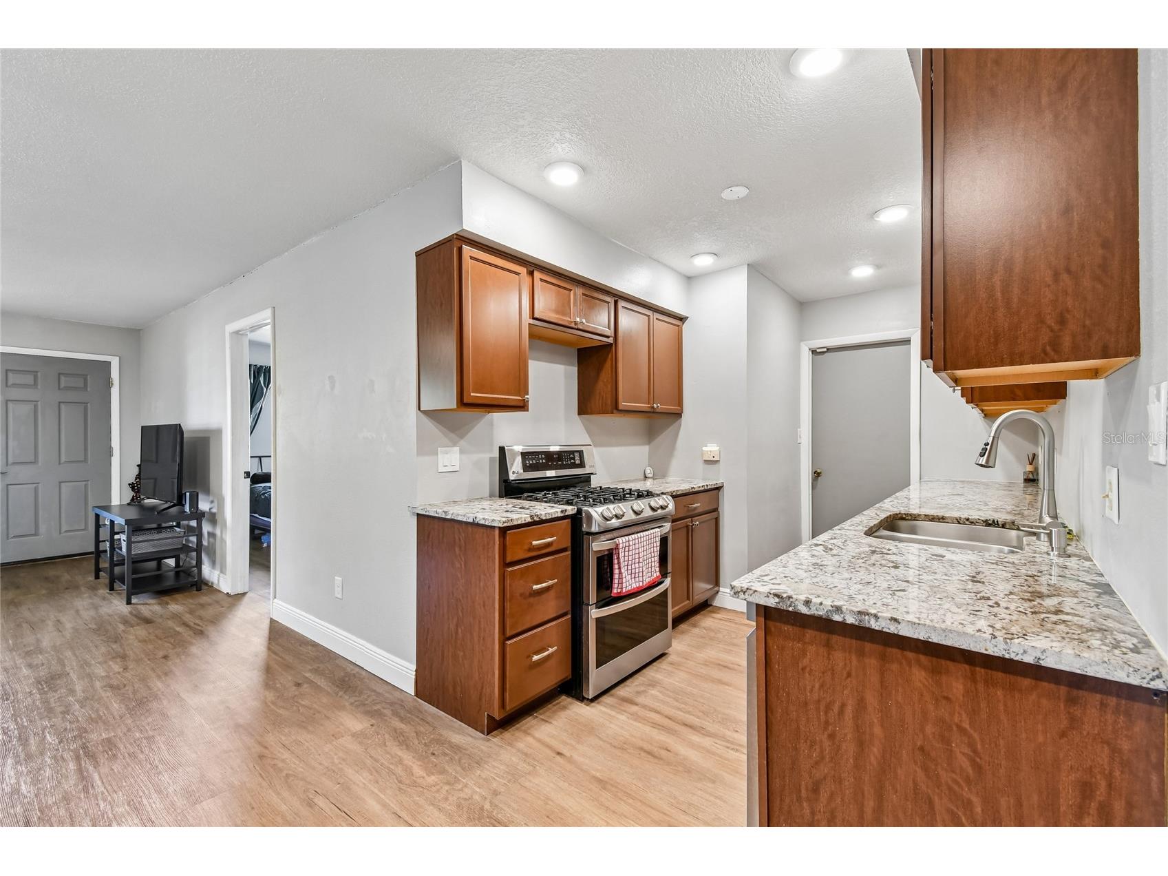 820 Georgia Avenue Longwood FL 32750 - LAKE WAYMAN O6395730 image3