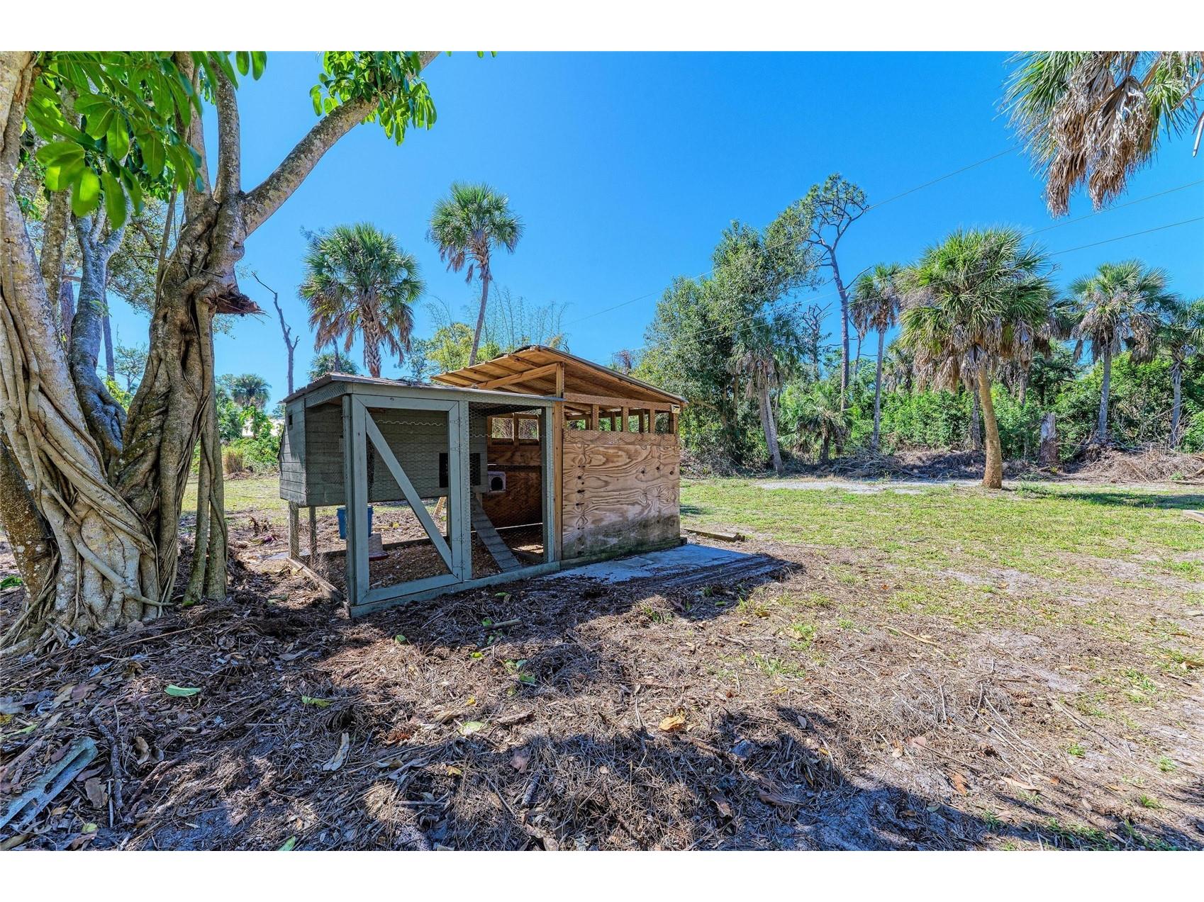 820 N Elm Street Englewood FL 34223 A4684053 image100