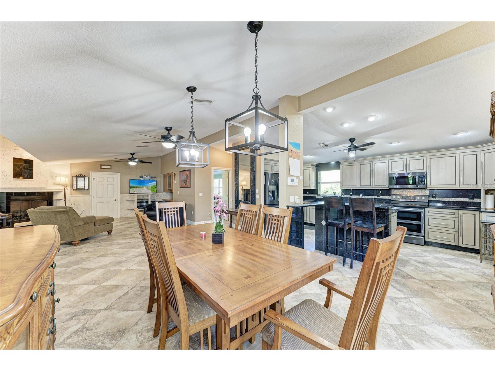 820 N Elm Street Englewood FL 34223 A4684053 image35