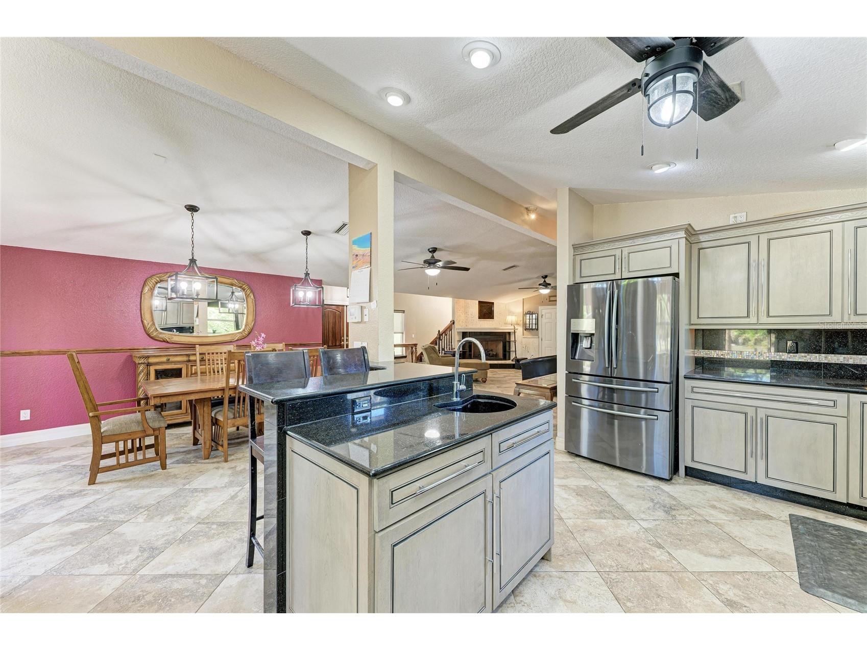 820 N Elm Street Englewood FL 34223 A4684053 image39