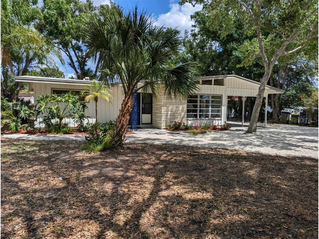 820 N Pompano Avenue Sarasota FL 34237 A4608179 image1