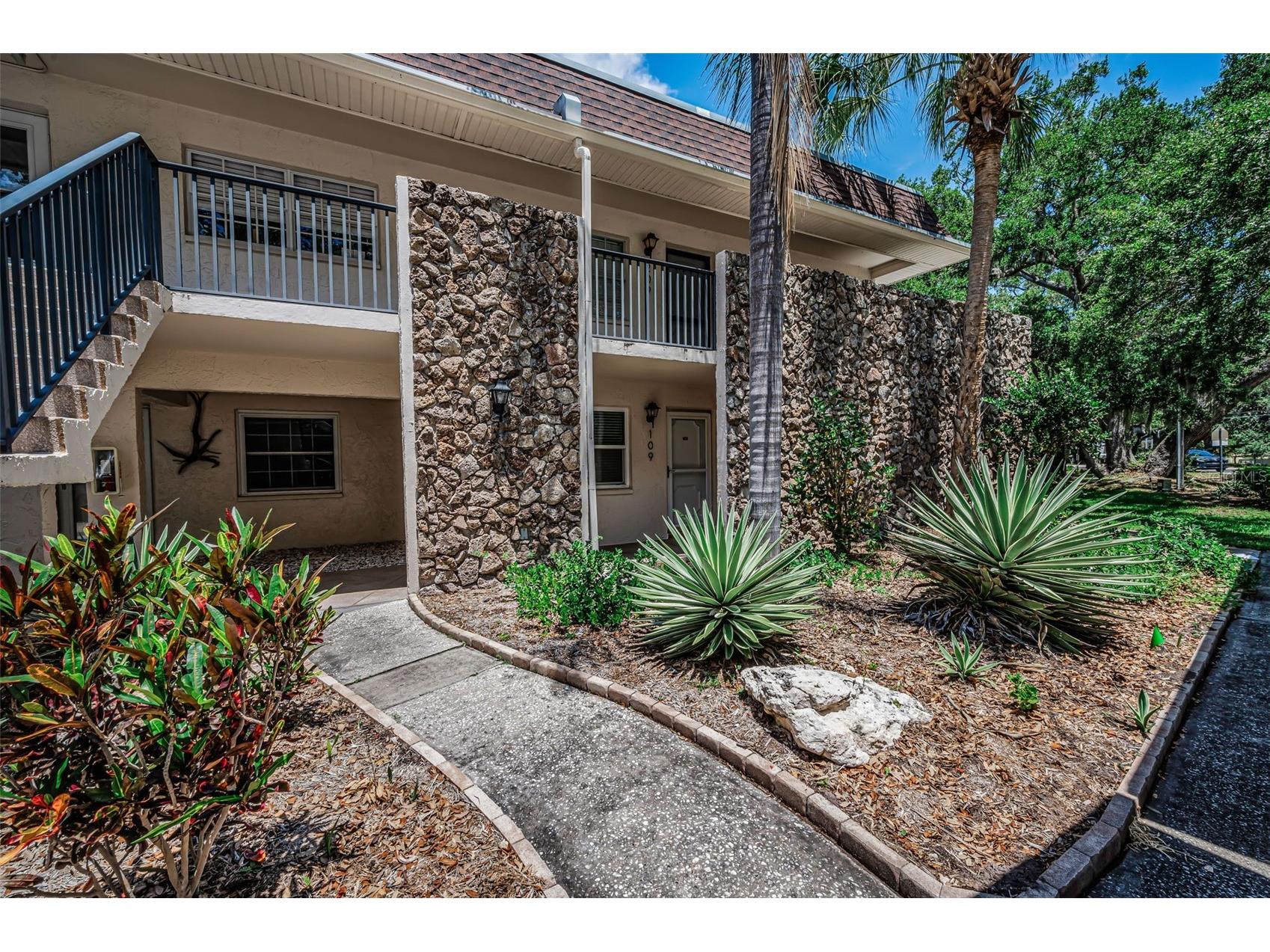 820 Patricia Avenue #109 Dunedin FL 34698 TB8509334 image1