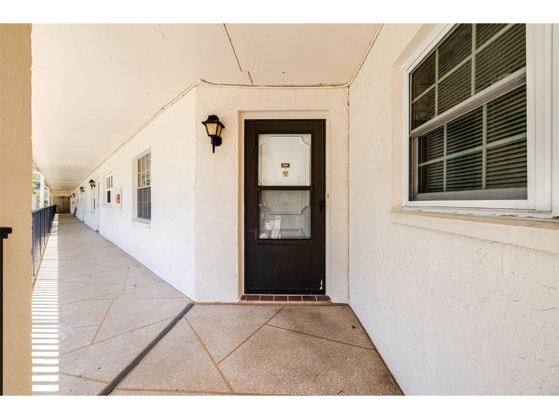 820 Patricia Avenue #206 Dunedin FL 34698 U8238709 image1