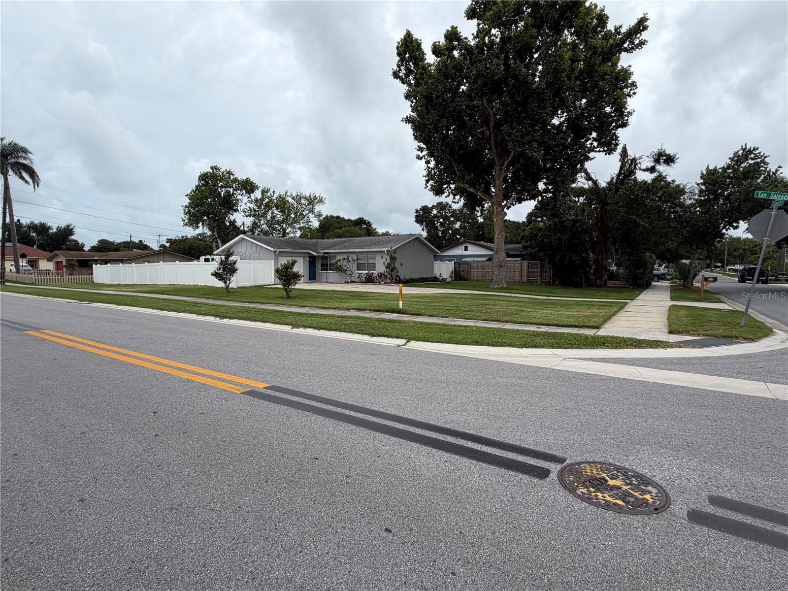 820 San Salvador Drive Dunedin FL 34698 TB8522337 image1