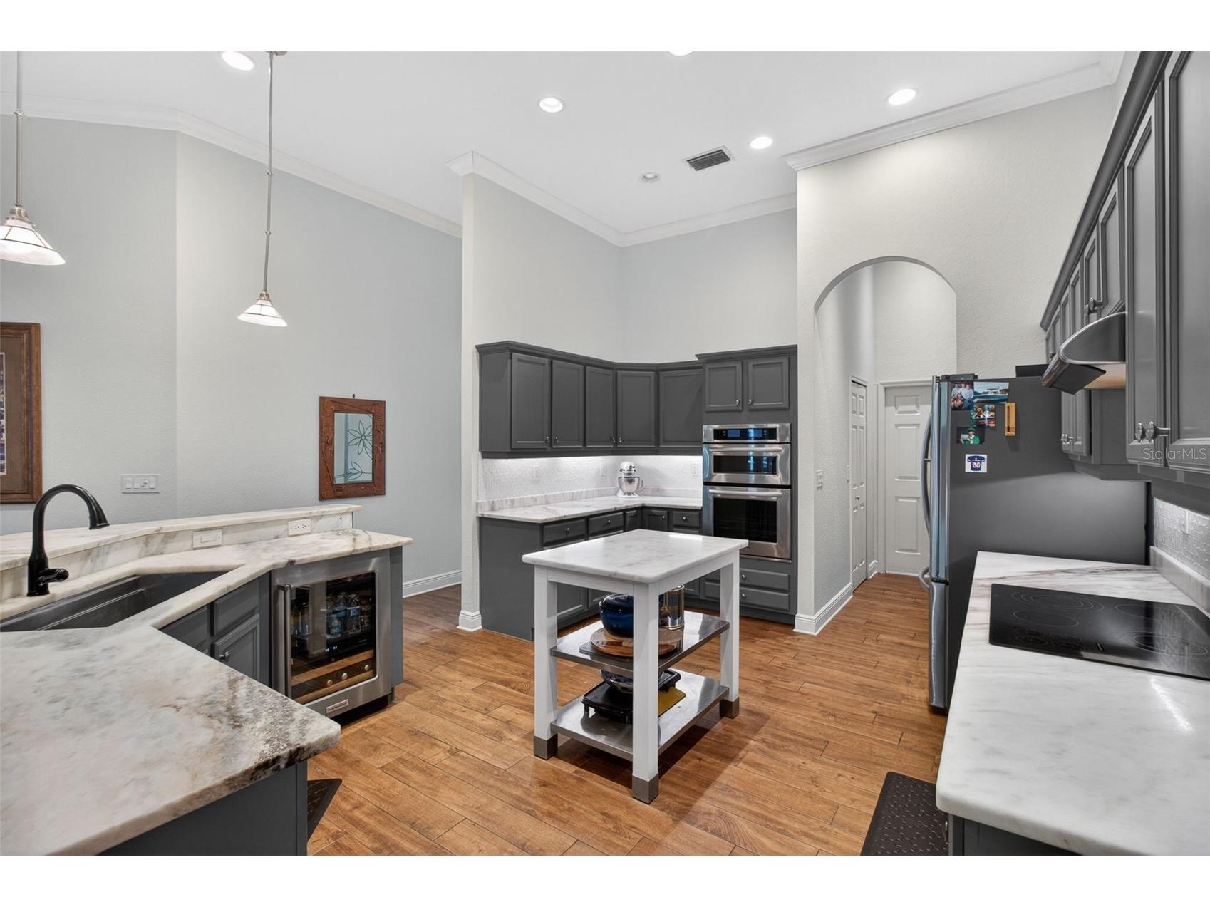 820 Sand Pine Drive NE Saint Petersburg FL 33703 - TAMPA BAY TB8513945 image20