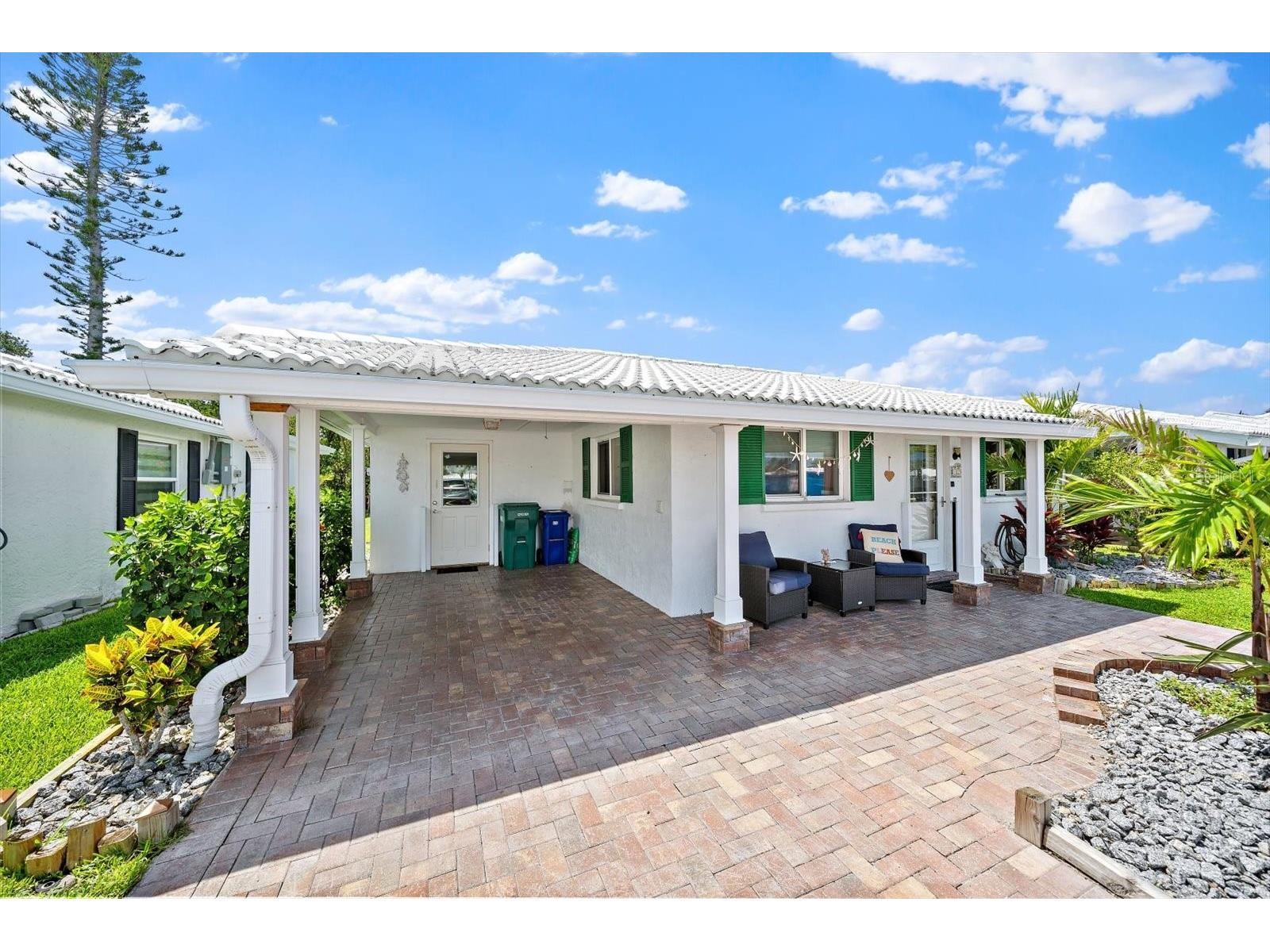 820 Spanish Drive S #. Longboat Key FL 34228 A4695386 image1