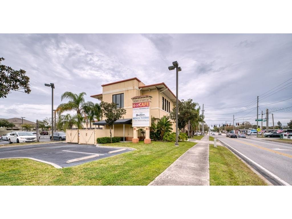 8200 66th Street N #2 Pinellas Park FL 33781 A4687732 image2
