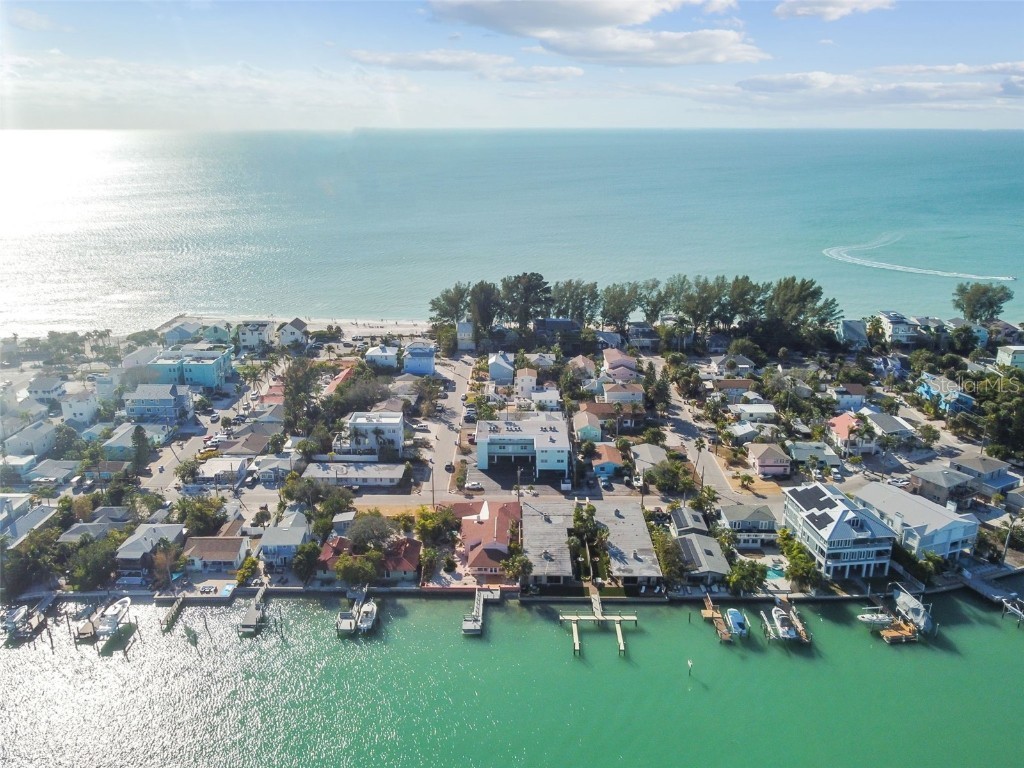 8200 Bayshore Drive #8 Treasure Island FL 33706 U8225489 image1