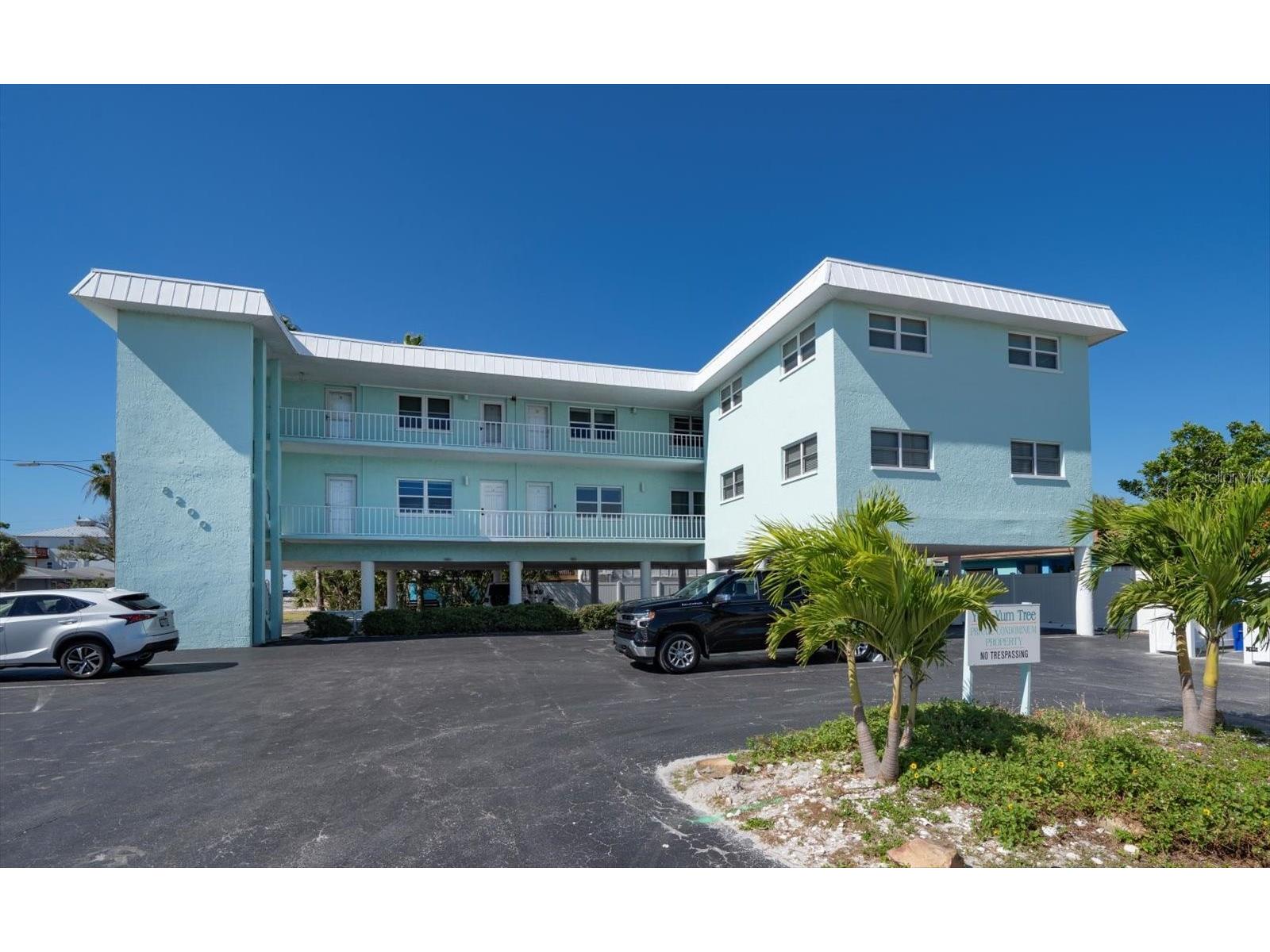 8200 Bayshore Drive #9 Treasure Island FL 33706 TB8439563 image1