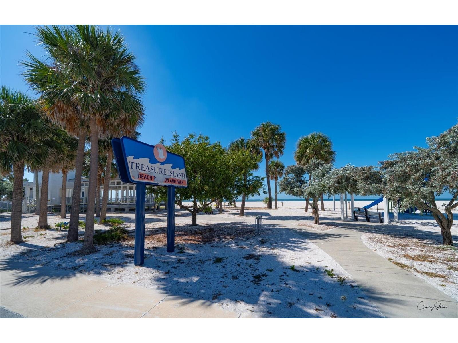 8200 Bayshore Drive #9 Treasure Island FL 33706 TB8439563 image25