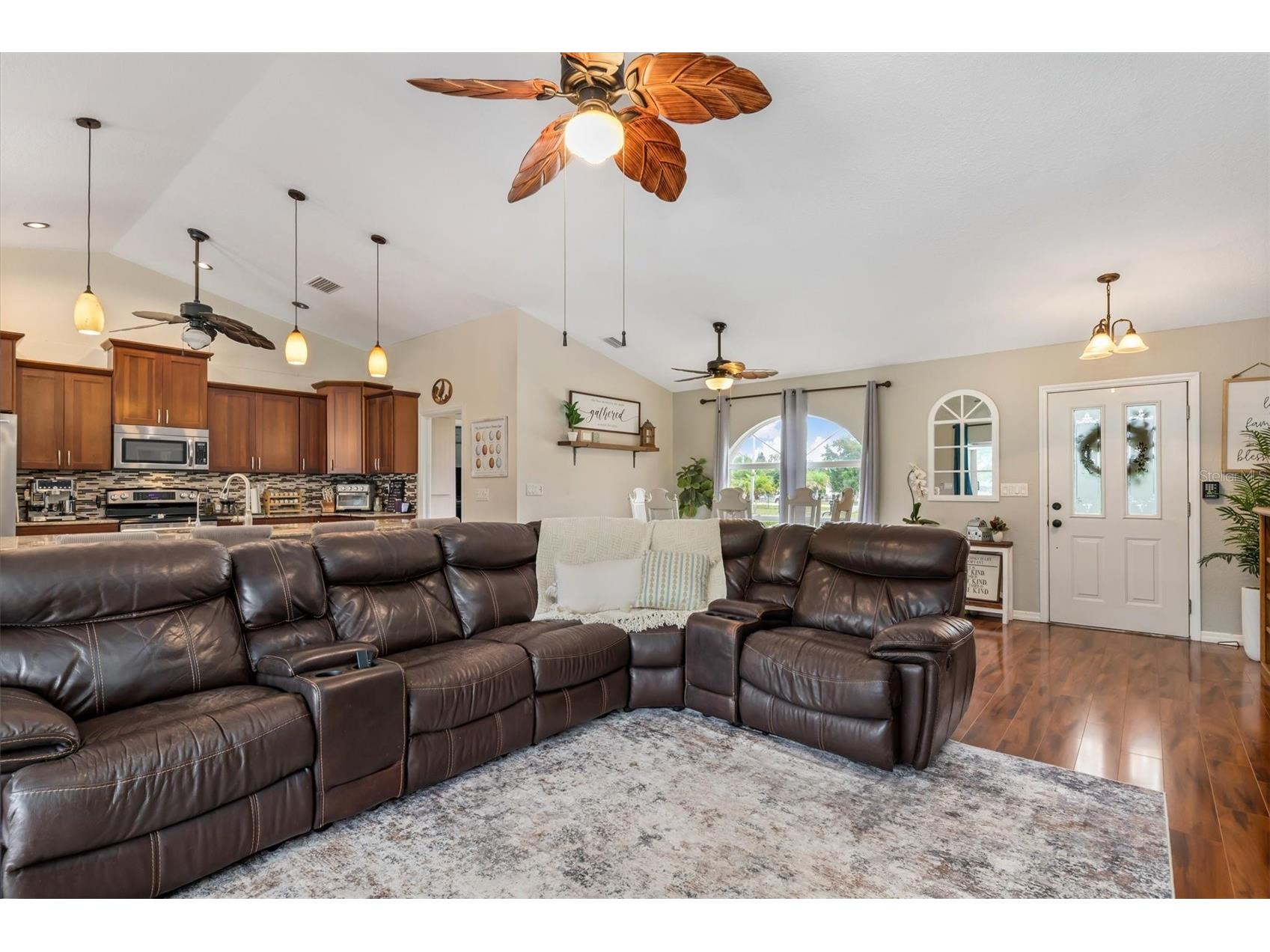 8200 Cleveland Drive Punta Gorda FL 33982 C7527449 image12