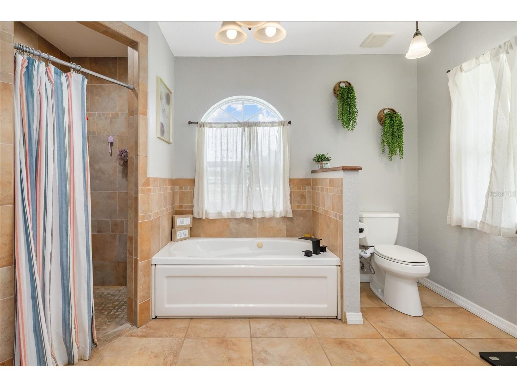 8200 Cleveland Drive Punta Gorda FL 33982 C7527449 image24