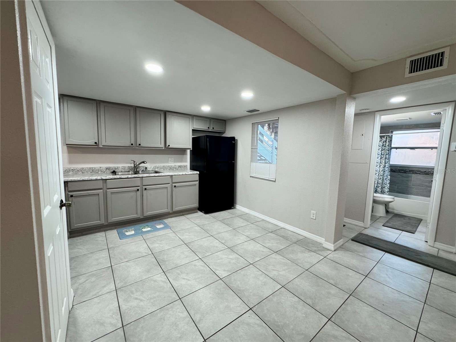 8200 Fairways Circle #B102 Ocala FL 34472 OM708959 image14