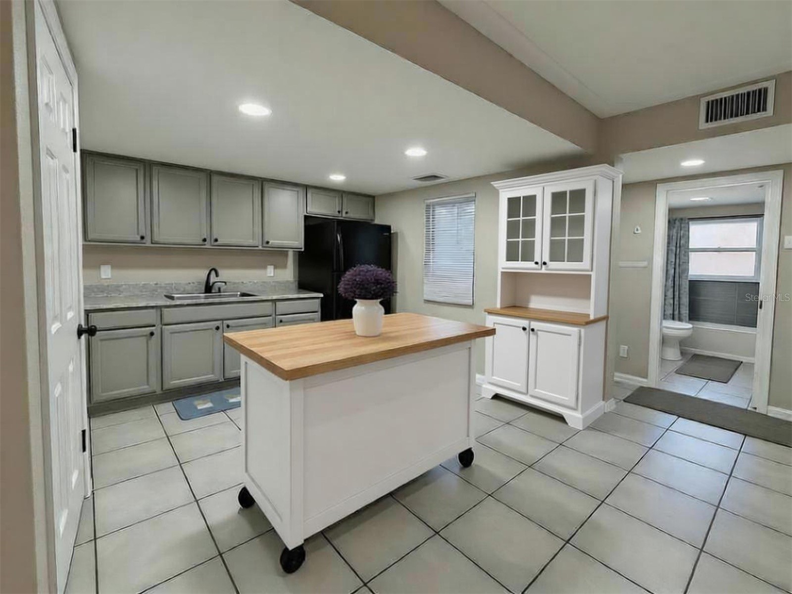 8200 Fairways Circle #B102 Ocala FL 34472 OM708959 image5