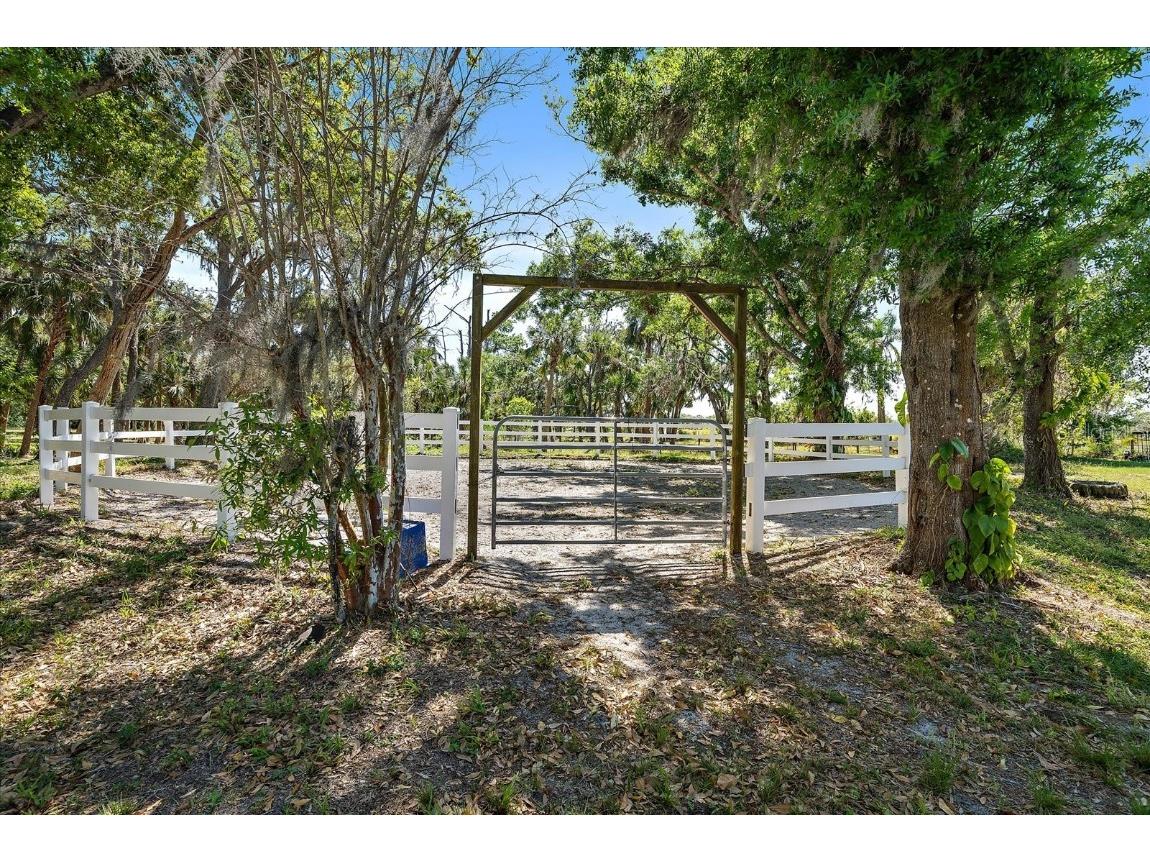 8200 Ibis Street Sarasota FL 34241 A4647243 image18