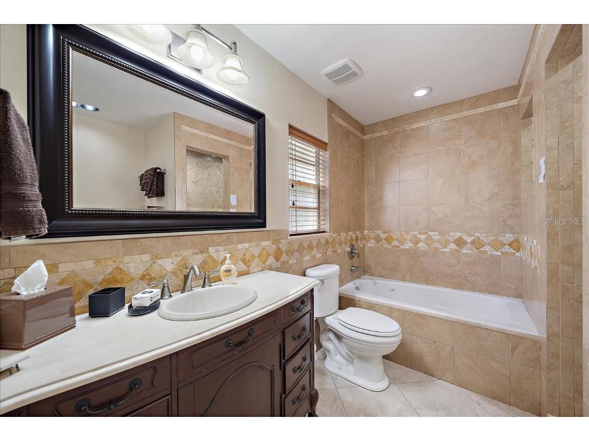 8200 Ibis Street Sarasota FL 34241 A4647243 image46