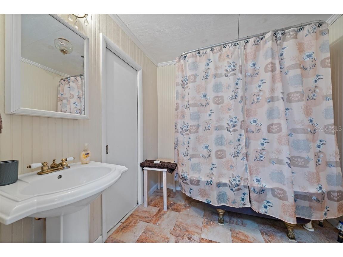 8200 Ibis Street Sarasota FL 34241 A4647243 image74