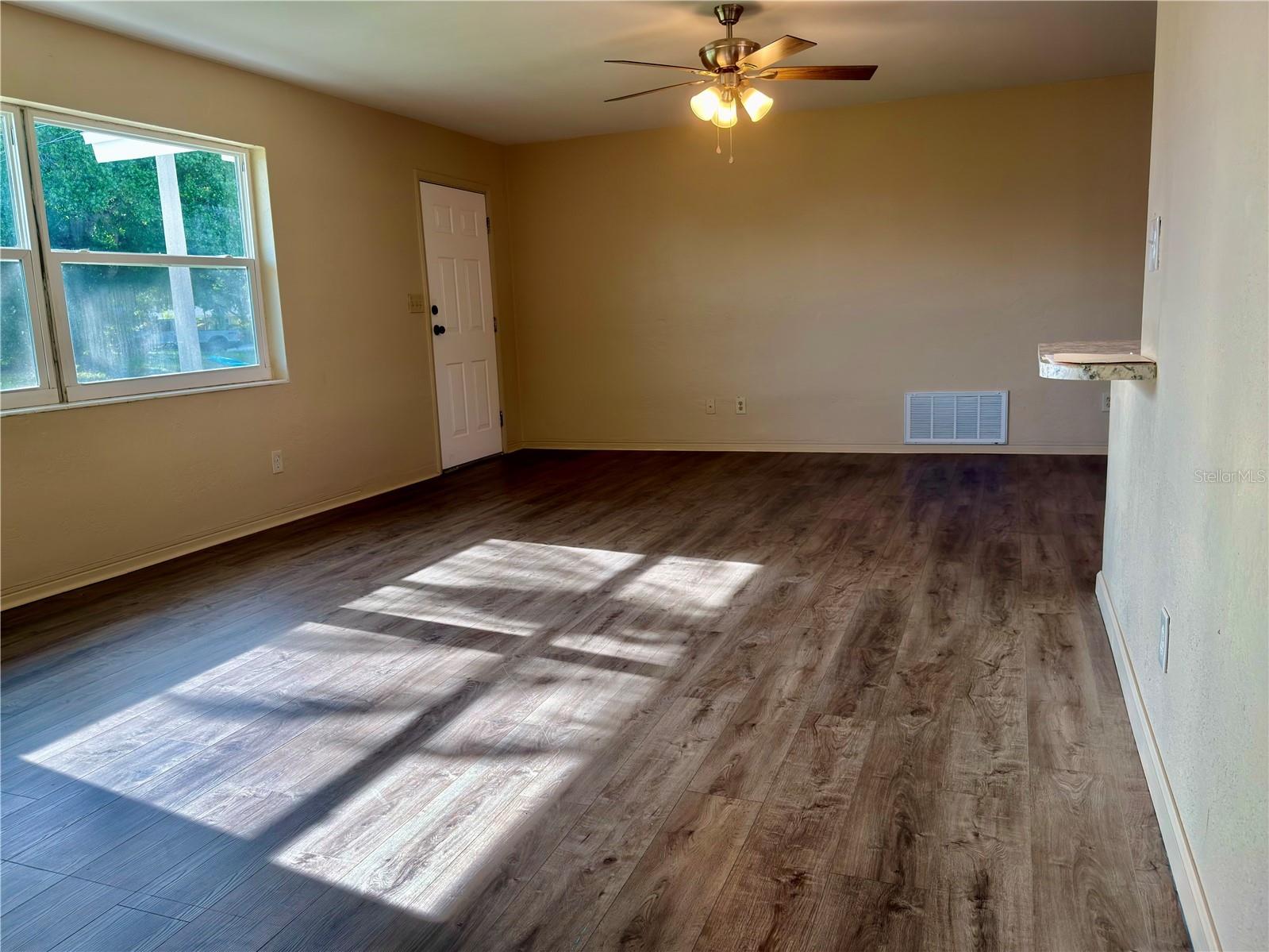 8201 120th Street Seminole FL 33772 TB8512626 image6