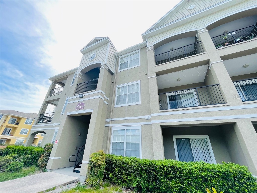 8201 Claire Ann Drive #202 Orlando FL 32825 O6360332 image1