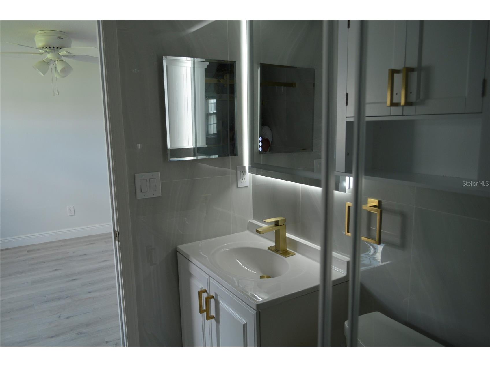 8201 Donaldson Drive Tampa FL 33615 TB8512467 image30