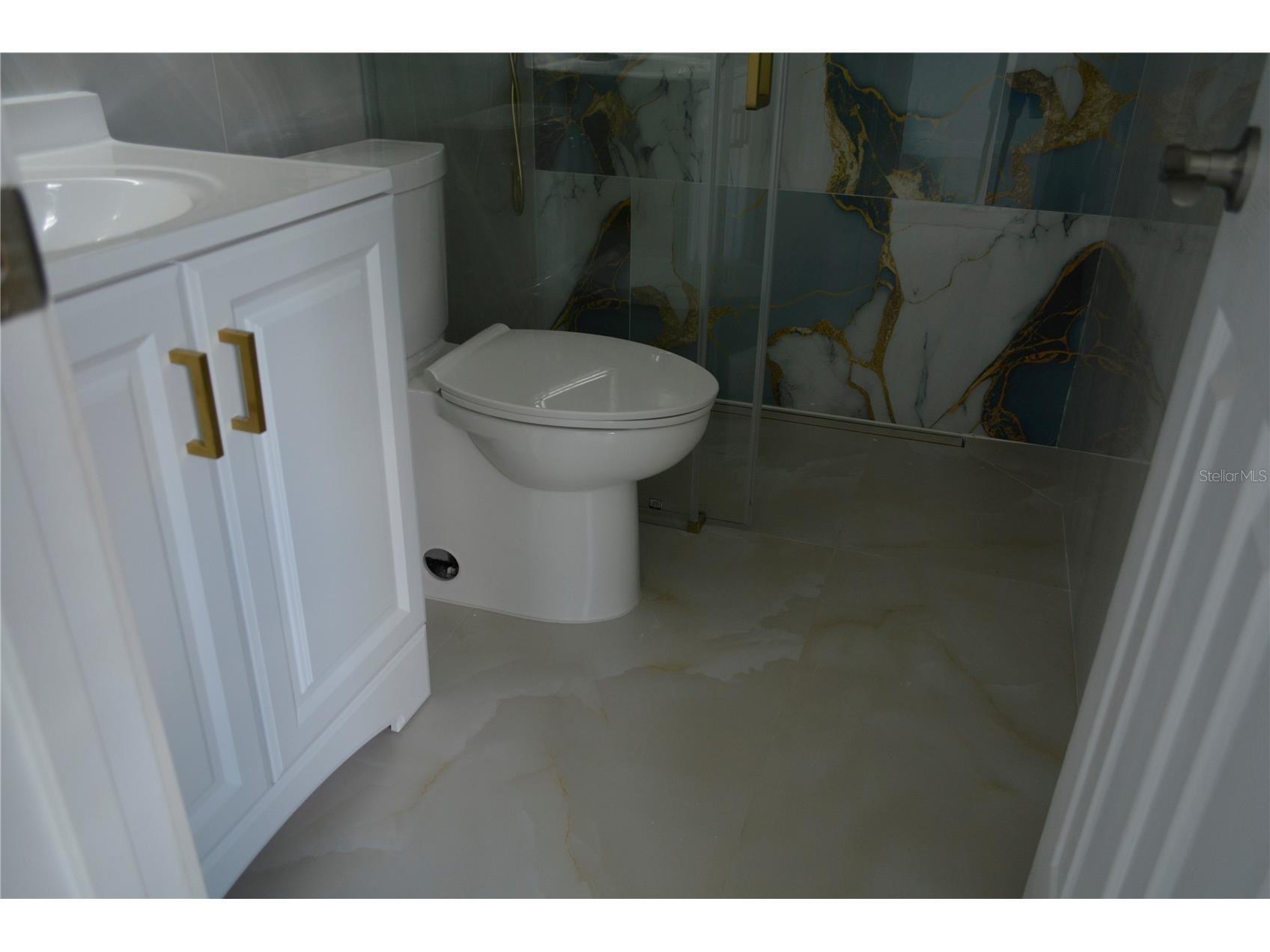 8201 Donaldson Drive Tampa FL 33615 TB8512467 image31