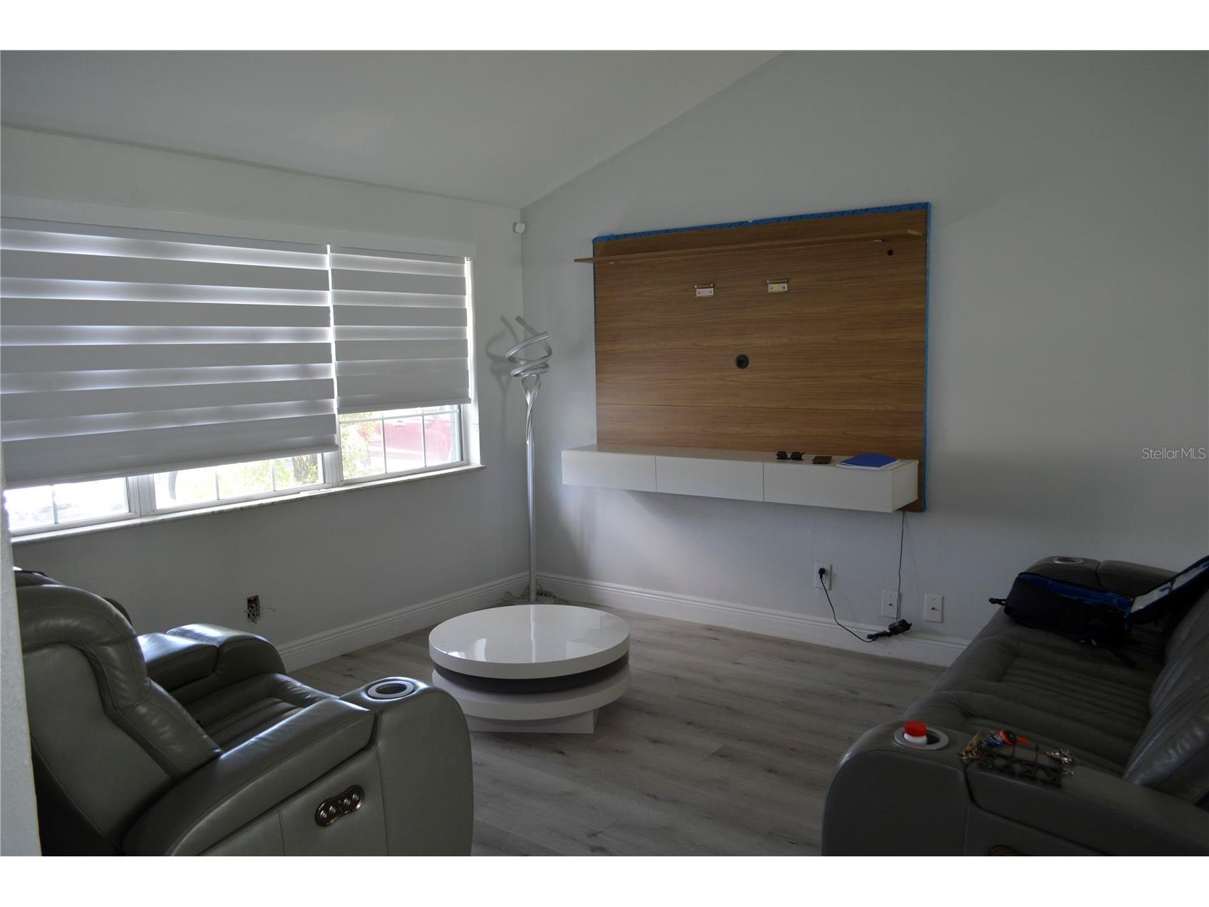 8201 Donaldson Drive Tampa FL 33615 TB8512467 image9