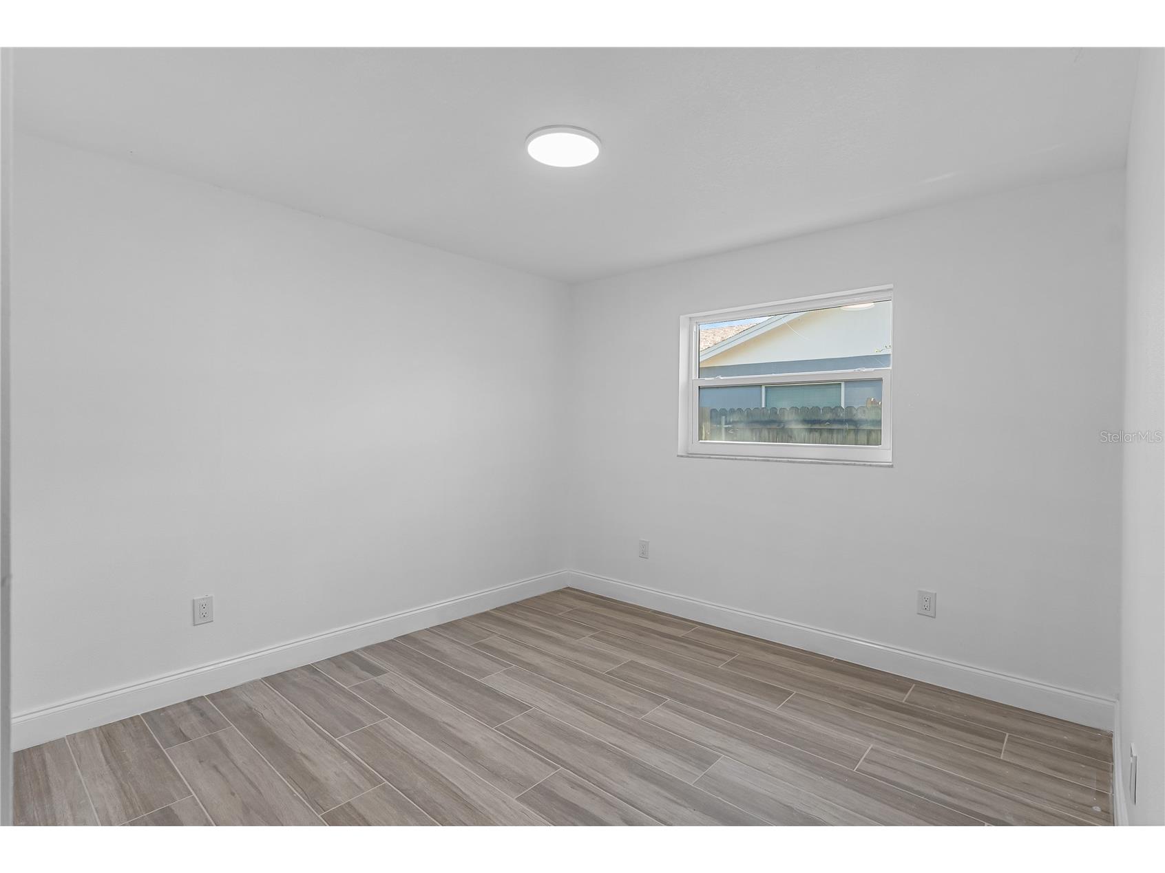 8201 Riverside Drive NE Saint Petersburg FL 33702 TB8491238 image17