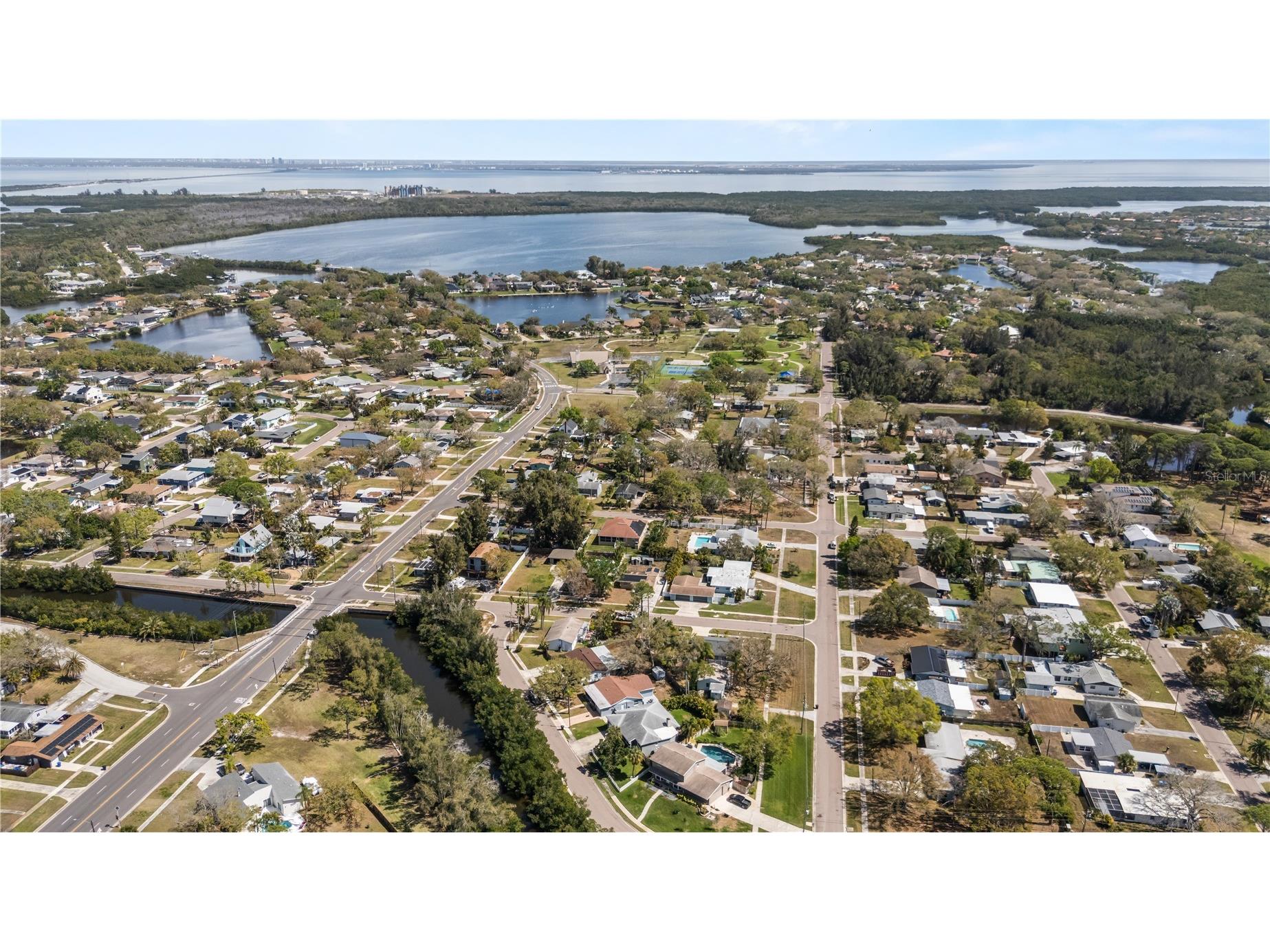 8201 Riverside Drive NE Saint Petersburg FL 33702 TB8491238 image25