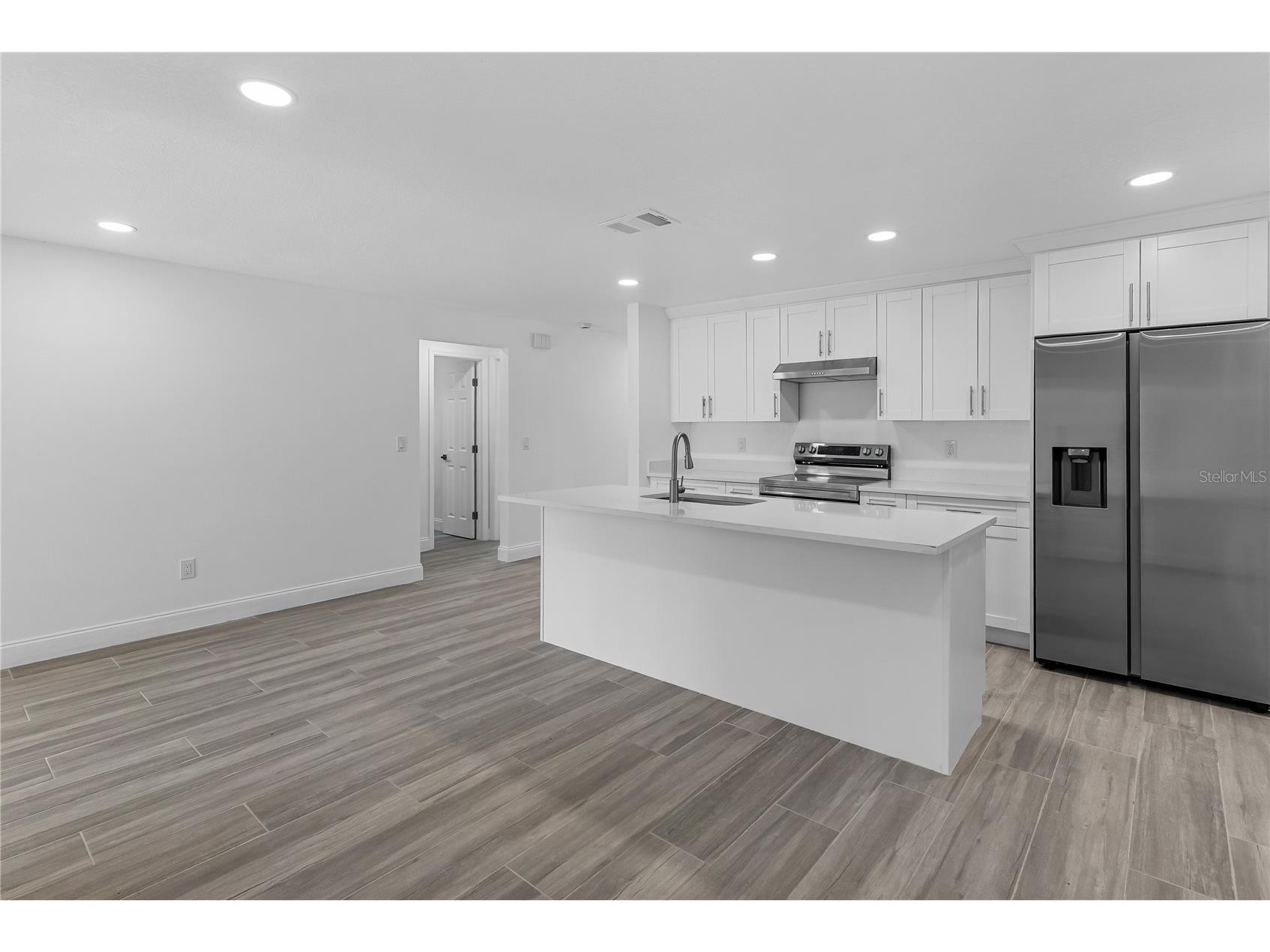 8201 Riverside Drive NE Saint Petersburg FL 33702 TB8491238 image7