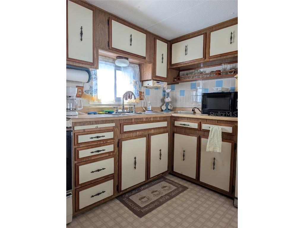 82010 A Street N #10 Pinellas Park FL 33781 TB8441380 image32