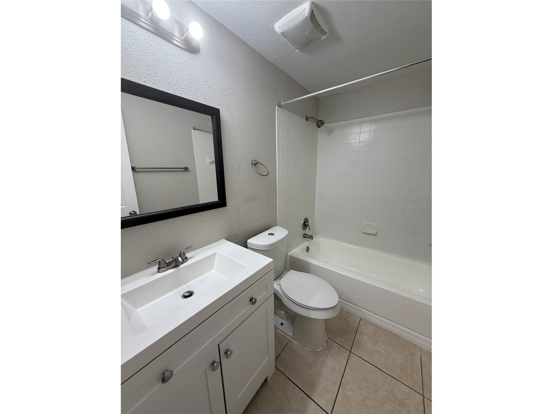 8202 Almond Place Tampa FL 33615 TB8479994 image17