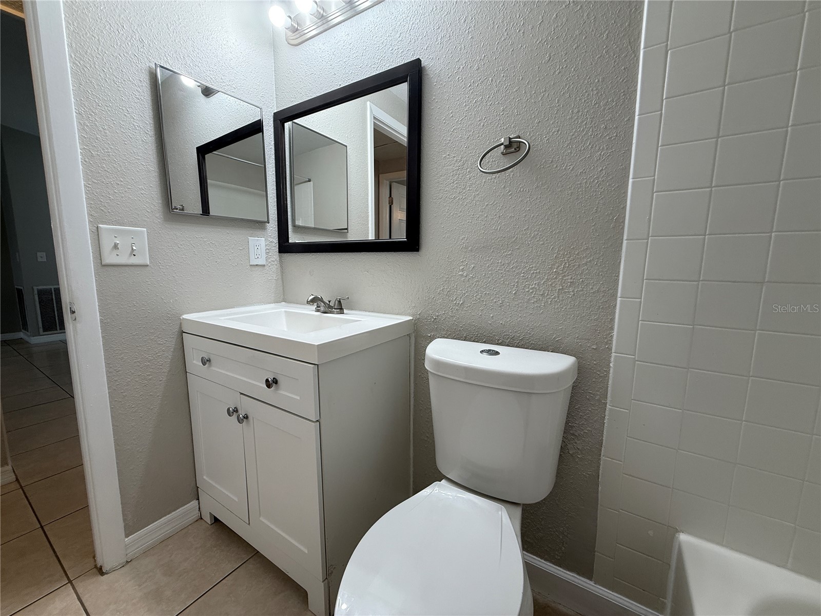 8202 Almond Place Tampa FL 33615 TB8479994 image18