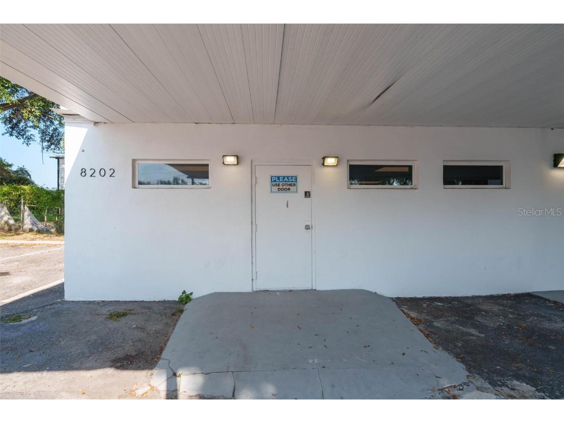 8202 N Armenia Avenue #B Tampa FL 33604 TB8451639 image25