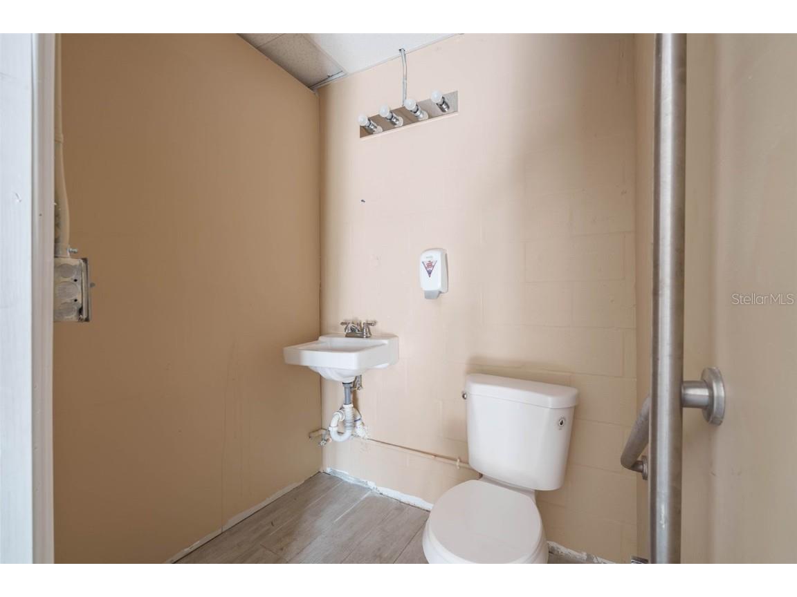 8202 N Armenia Avenue #B Tampa FL 33604 TB8451639 image57