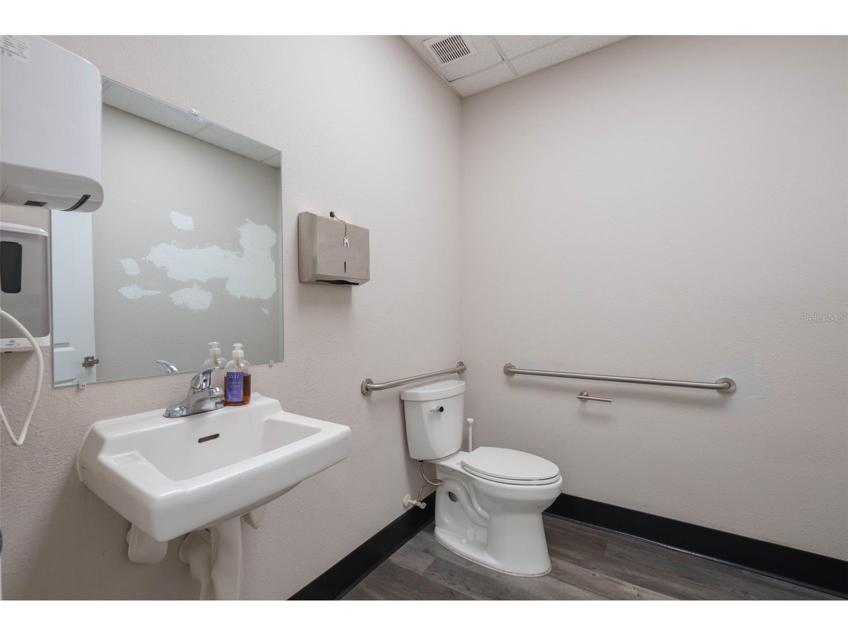 8202 N Armenia Avenue Tampa FL 33604 TB8451639 image40